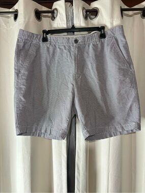 CHAPS Men's Light Gray Cotton Blend Flat Front Shorts size XL EUC